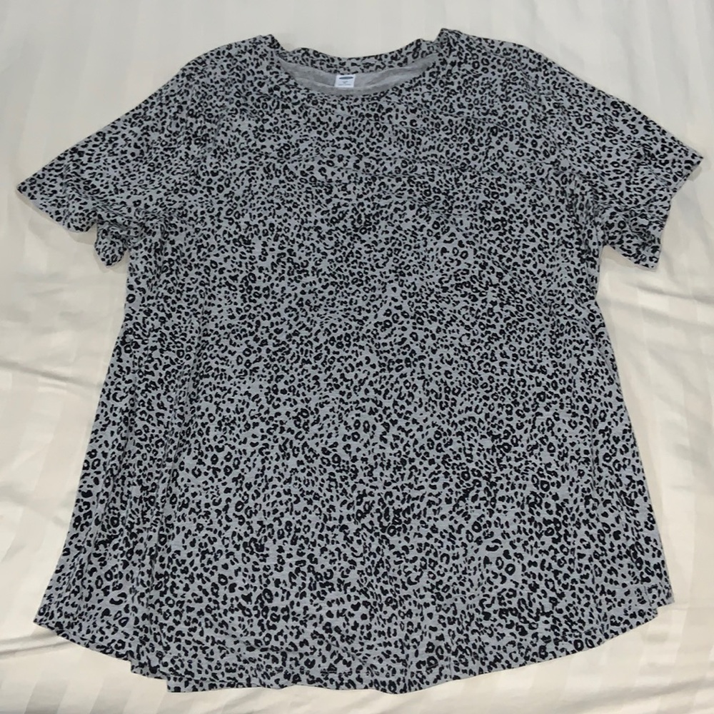 Cheetah tee shirt old navy